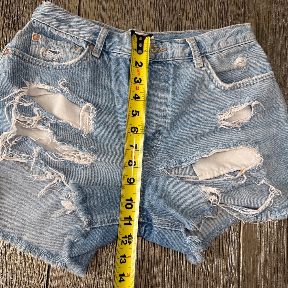 Free People We The Free Women's High Rise Cut Off Distressed Denim Shorts Sz 27 - Picture 3 of 7